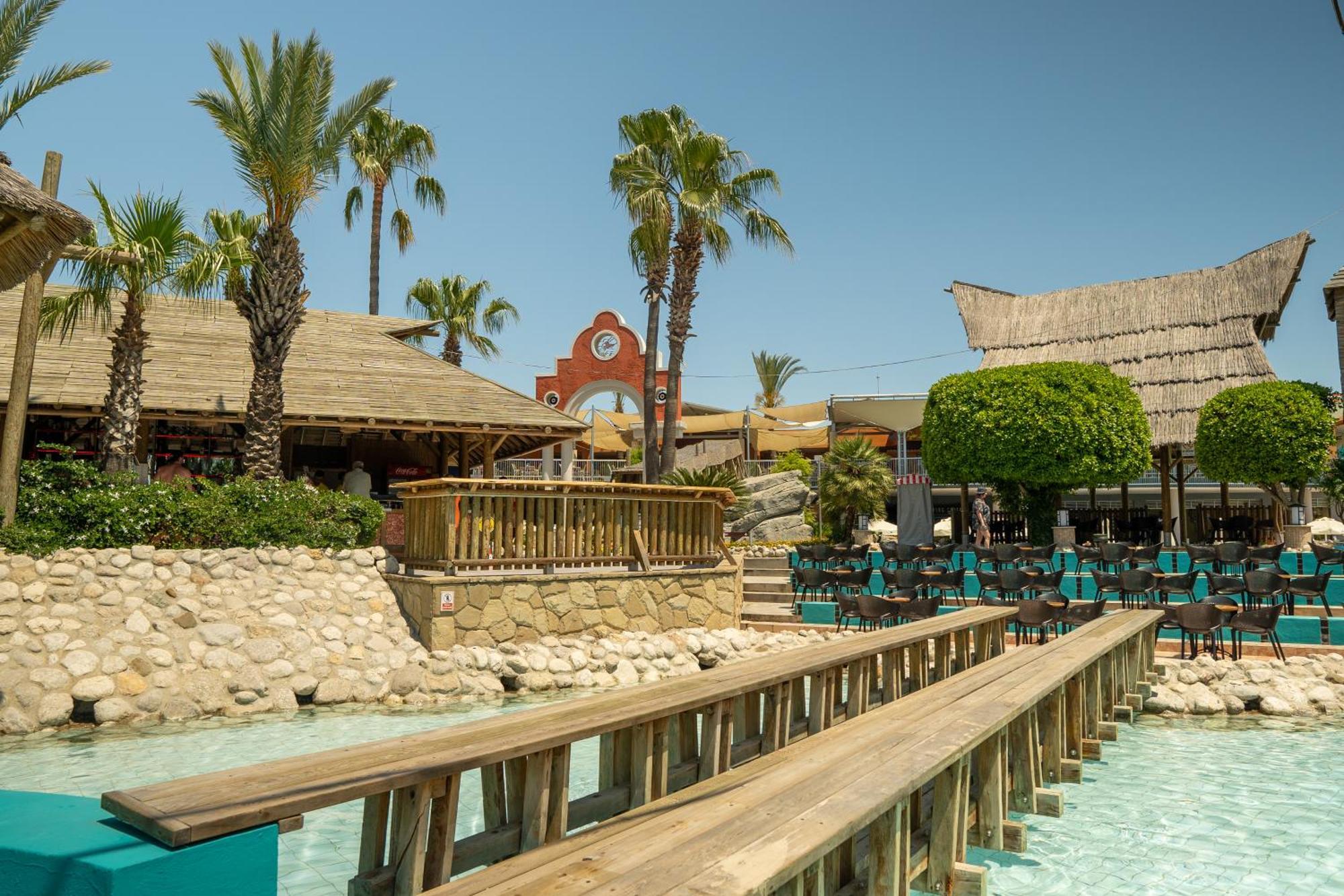 Hotel Pegasos World Side Exterior foto